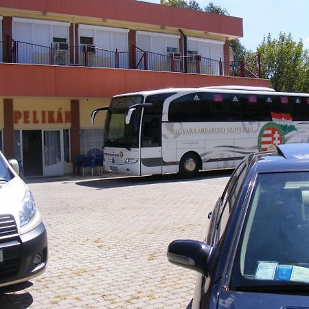 Hotel Pelikan Hódmezővásárhely Exterior foto